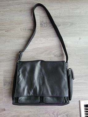 Danier  Leather Messenger Shoulder Bag